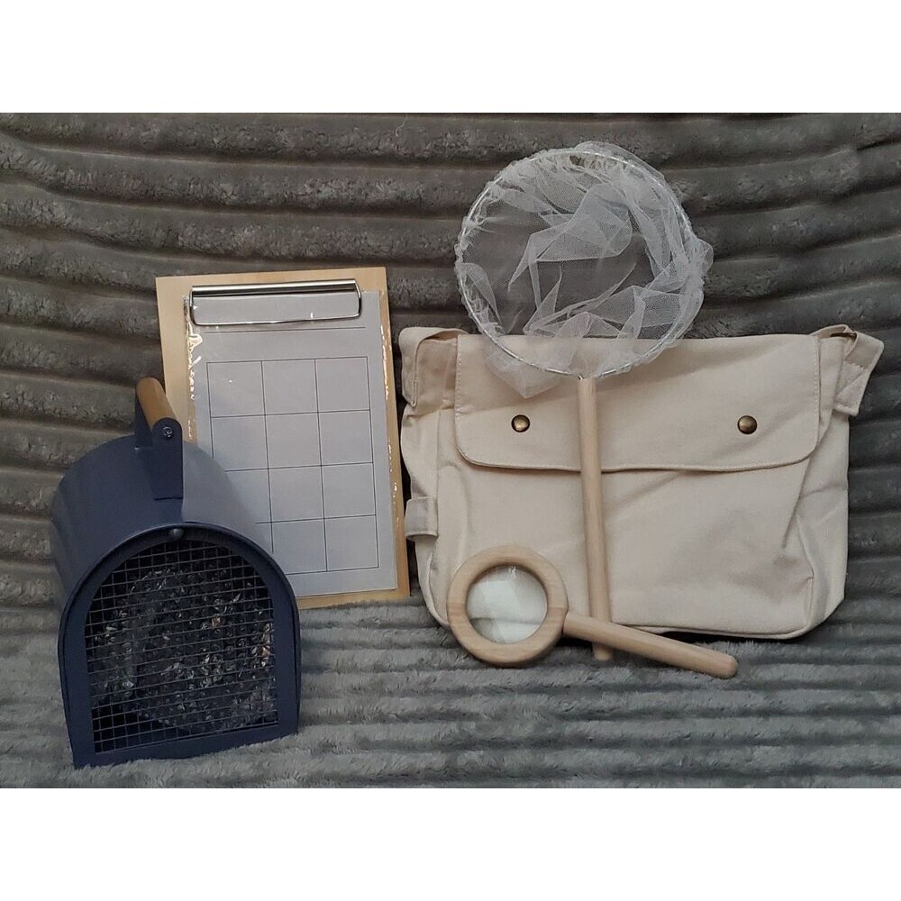 Kids' Outdoor Explorer Activity Kit -17pc-Hearth & Hand $39. Butterfly & Bugs